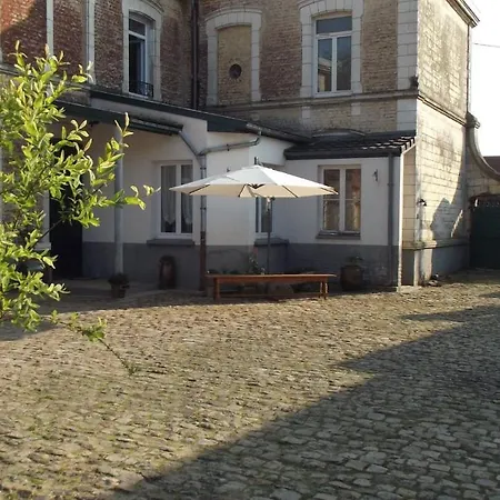 Holiday-home *